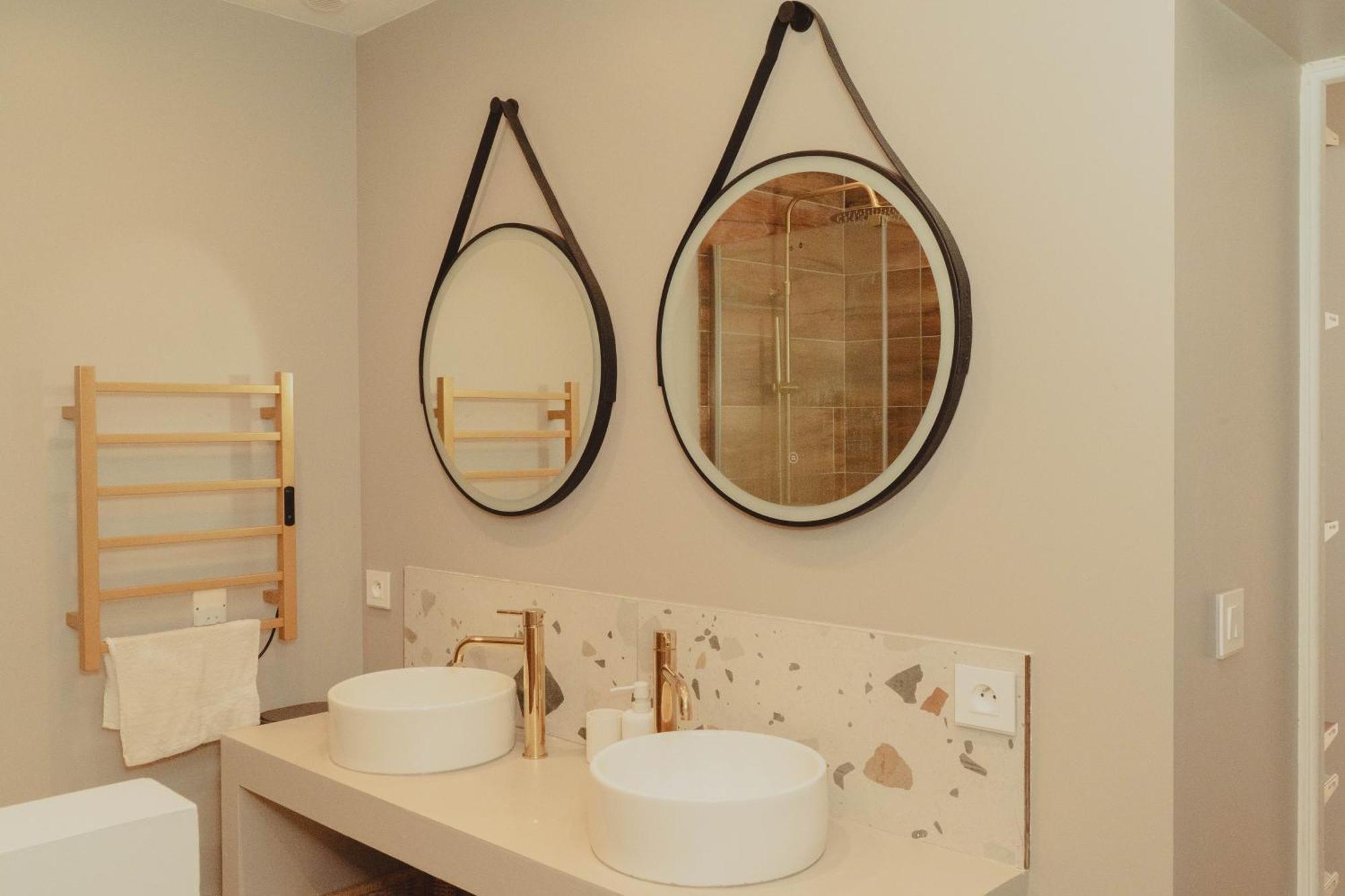 Au Coeur De Hyeres, Ideal Pour Les Couples ! Экстерьер фото