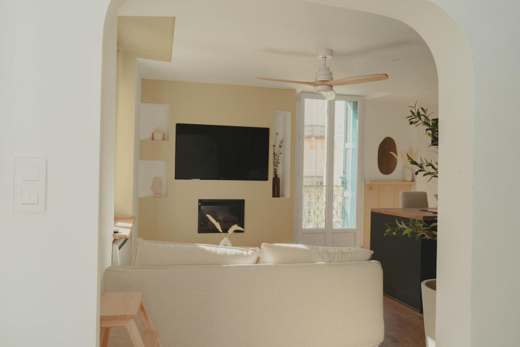 Au Coeur De Hyeres, Ideal Pour Les Couples ! Экстерьер фото