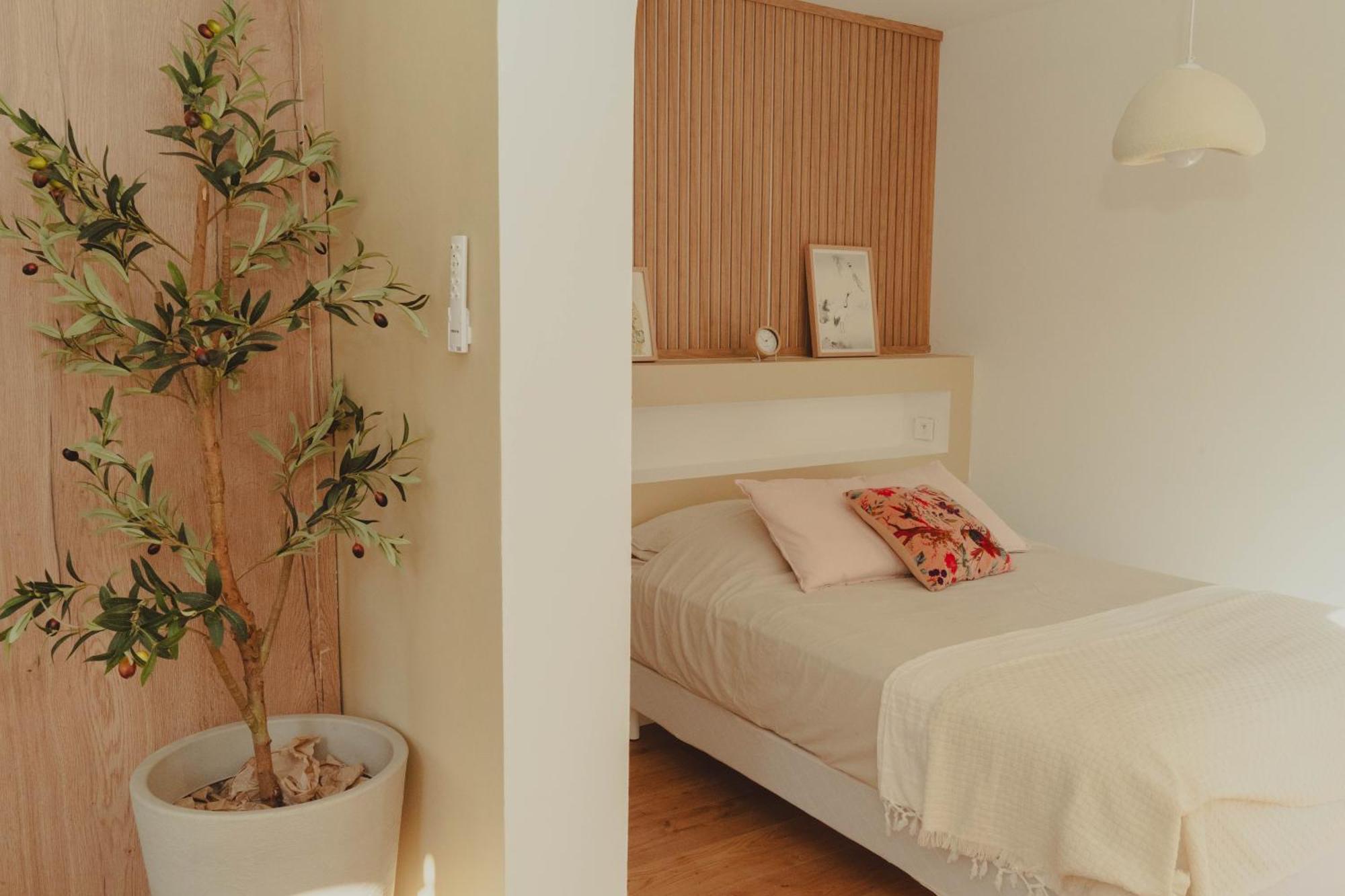 Au Coeur De Hyeres, Ideal Pour Les Couples ! Экстерьер фото